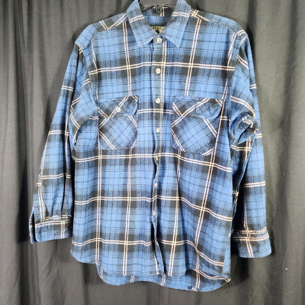 Field & Stream Mens Blue Plaid Long Sleeve Button Up Shirt Size M heavyweight